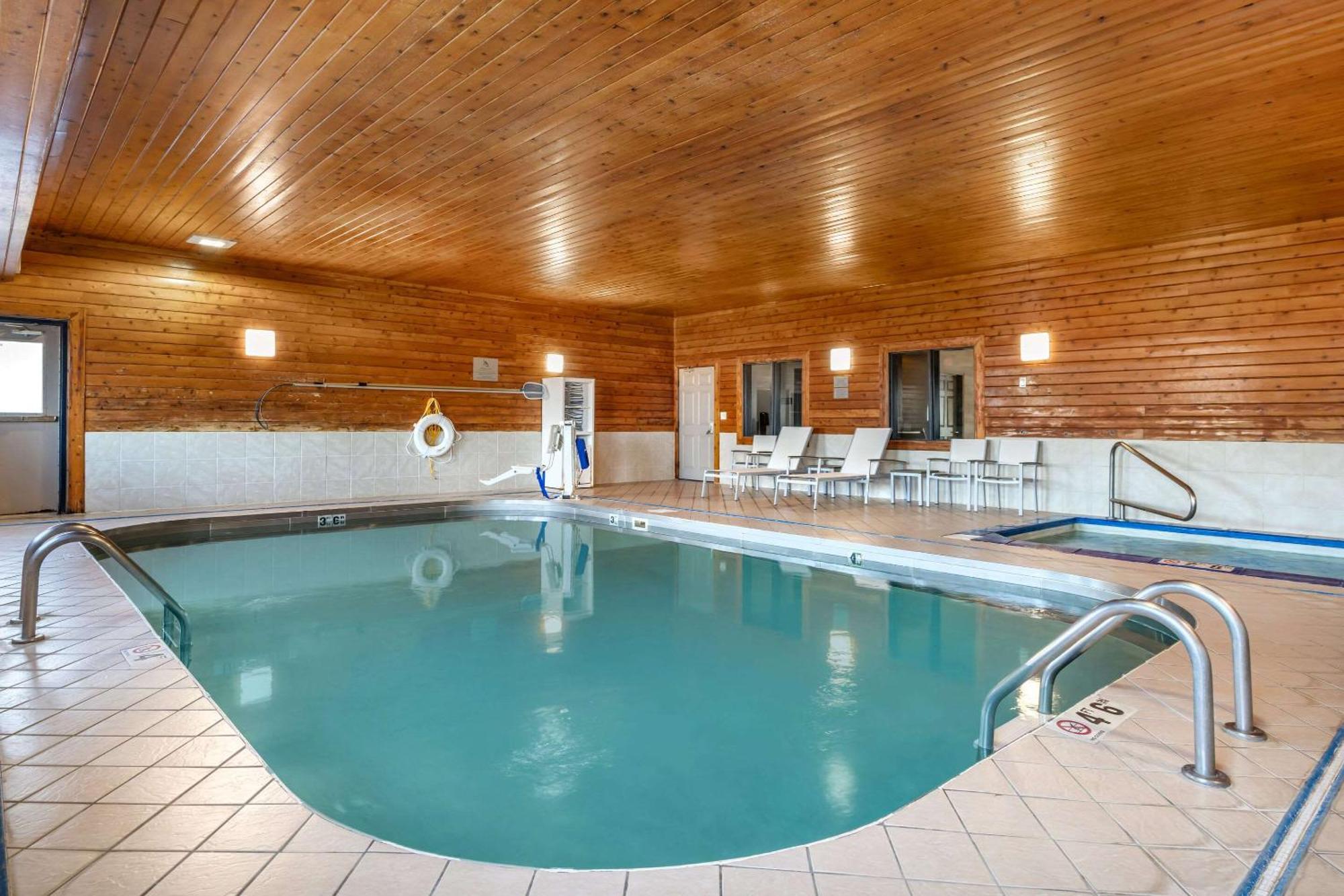 Country Inn & Suites By Radisson, Watertown, Sd Buitenkant foto