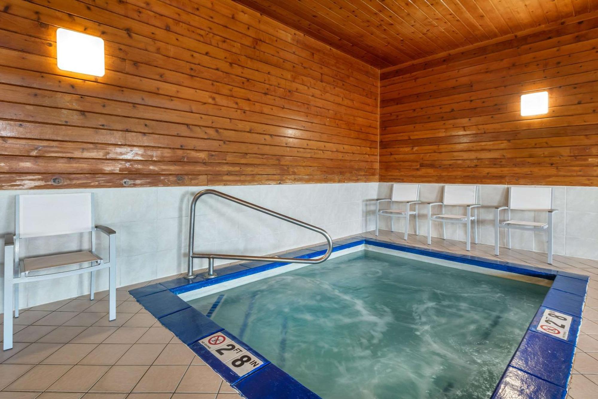 Country Inn & Suites By Radisson, Watertown, Sd Buitenkant foto