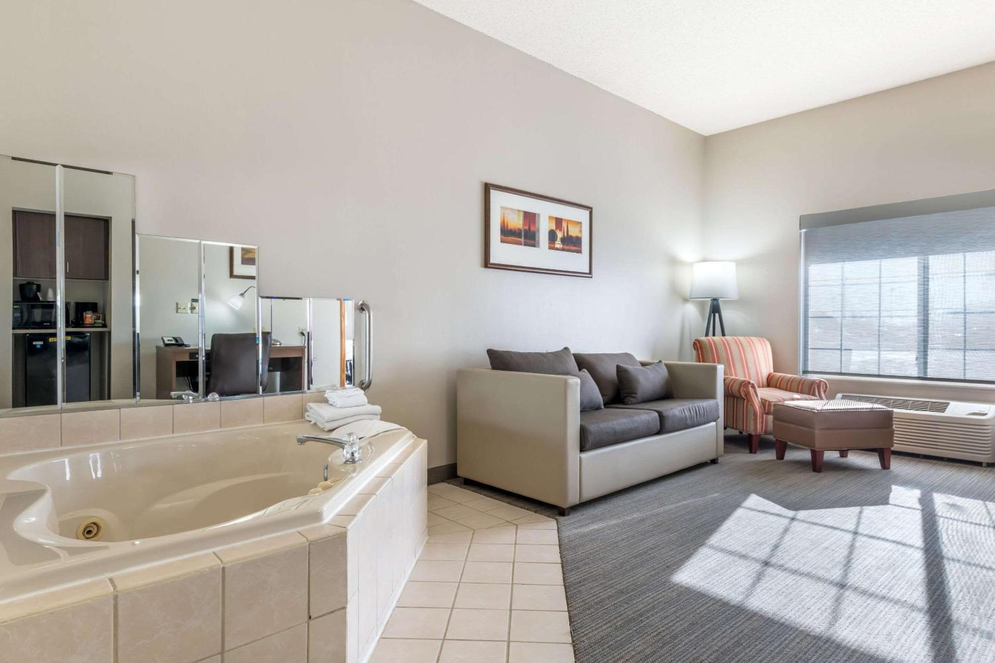 Country Inn & Suites By Radisson, Watertown, Sd Buitenkant foto