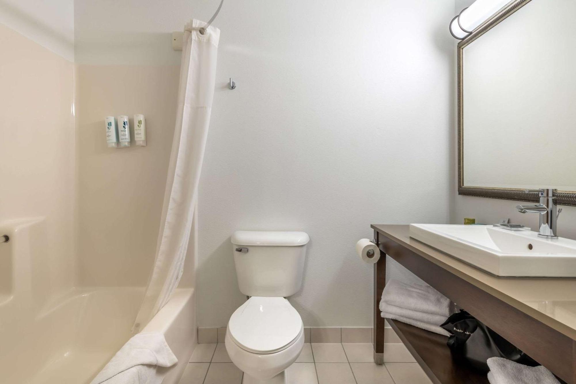 Country Inn & Suites By Radisson, Watertown, Sd Buitenkant foto