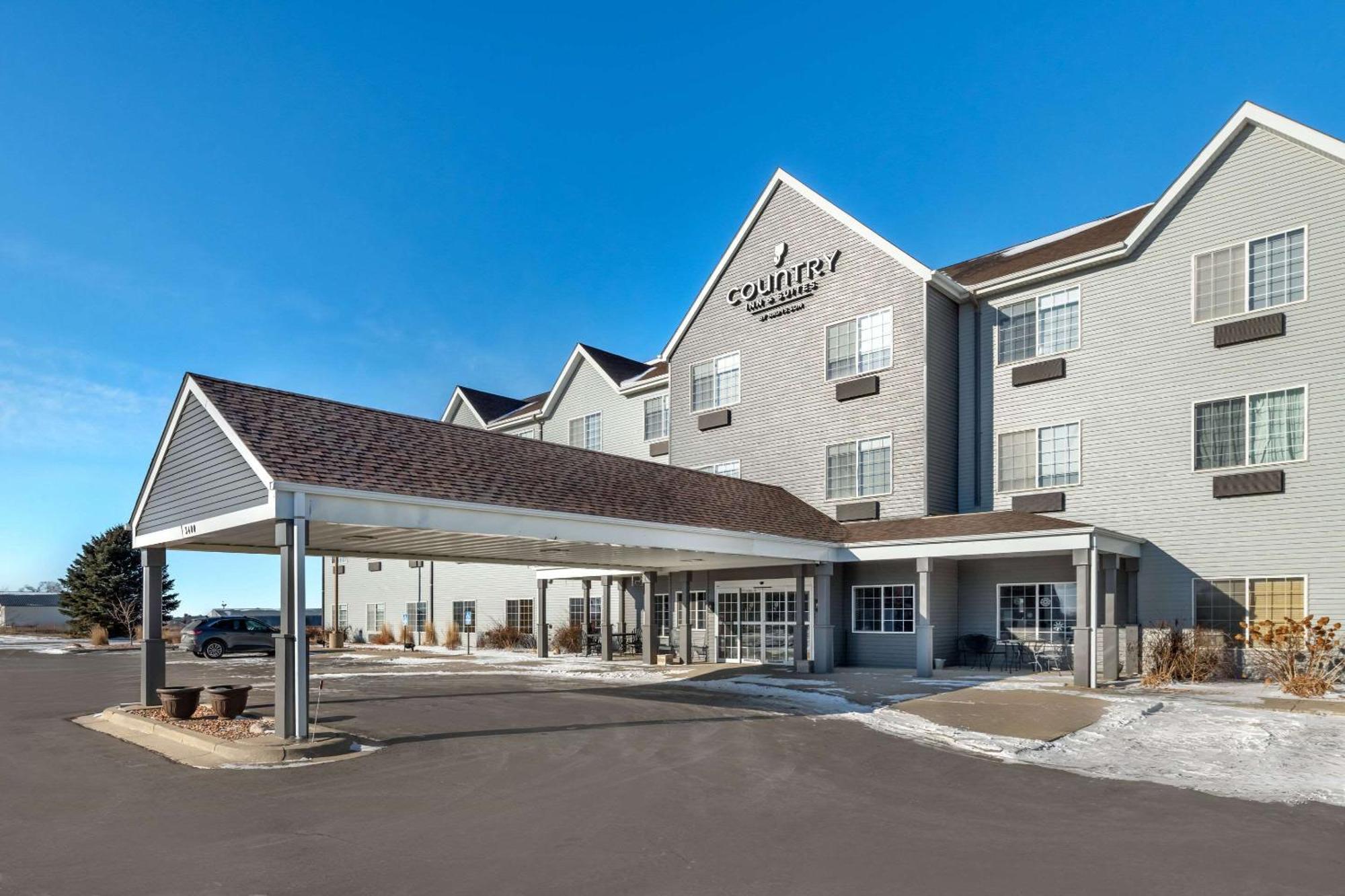 Country Inn & Suites By Radisson, Watertown, Sd Buitenkant foto