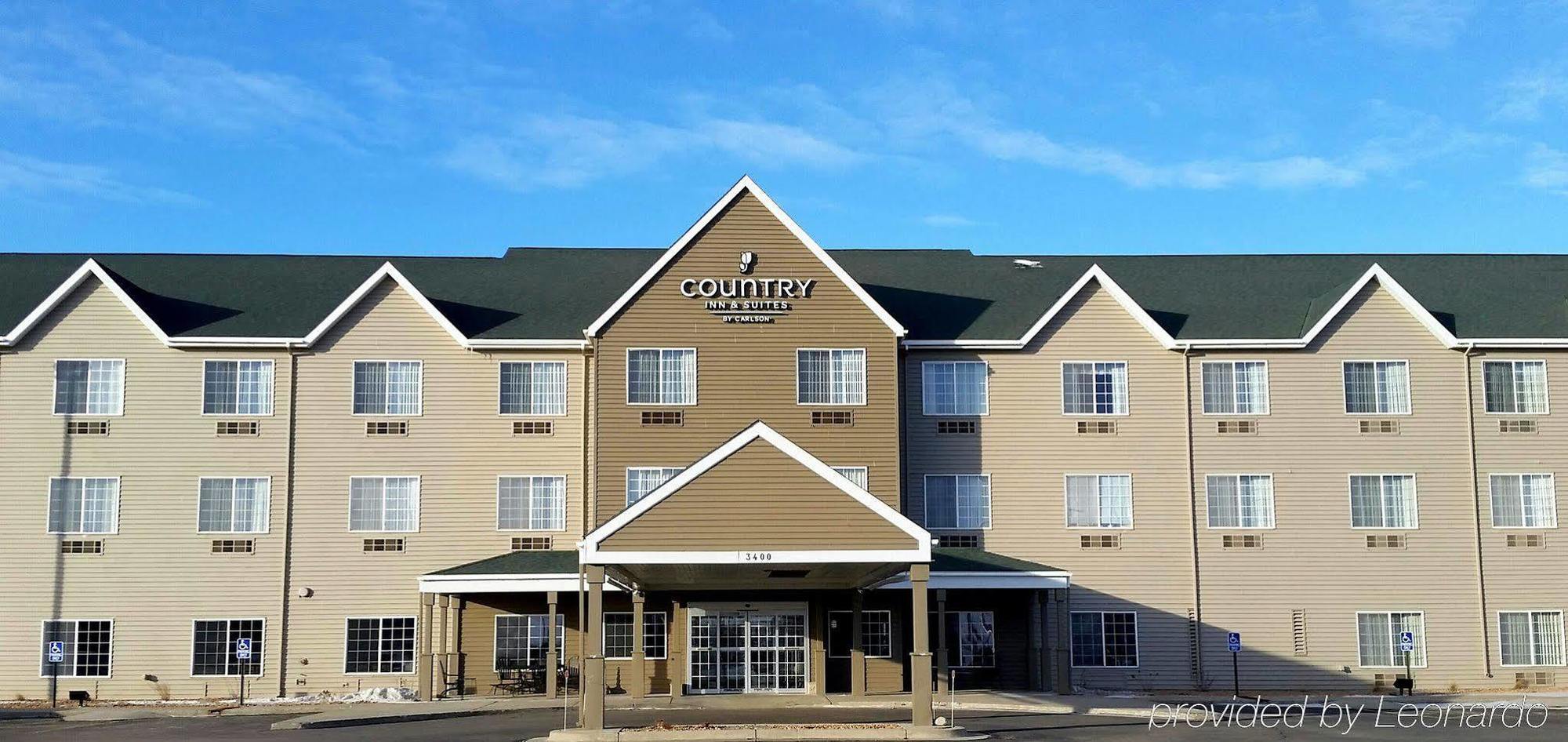 Country Inn & Suites By Radisson, Watertown, Sd Buitenkant foto